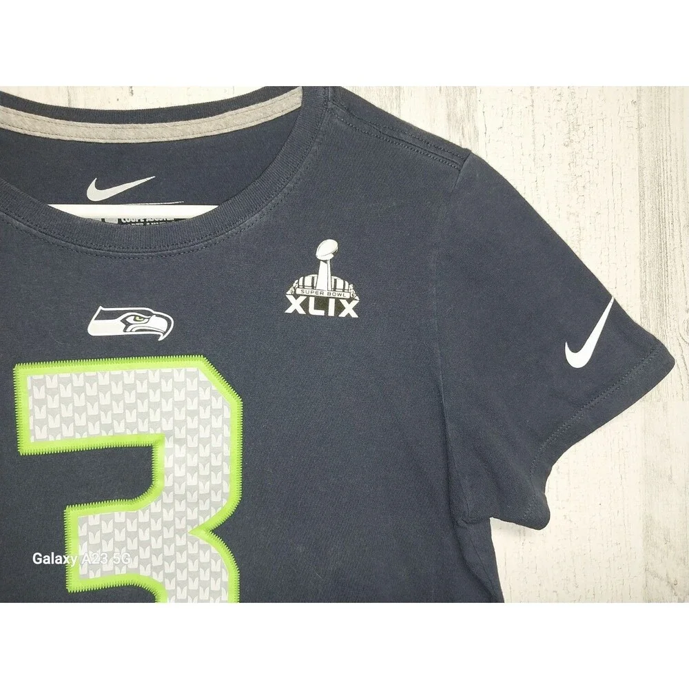 THE NIKE TEE NFL SEATTLE SEAHAWKS WILSON #3 T-SHIRT L Women's Super Bowl XLIX